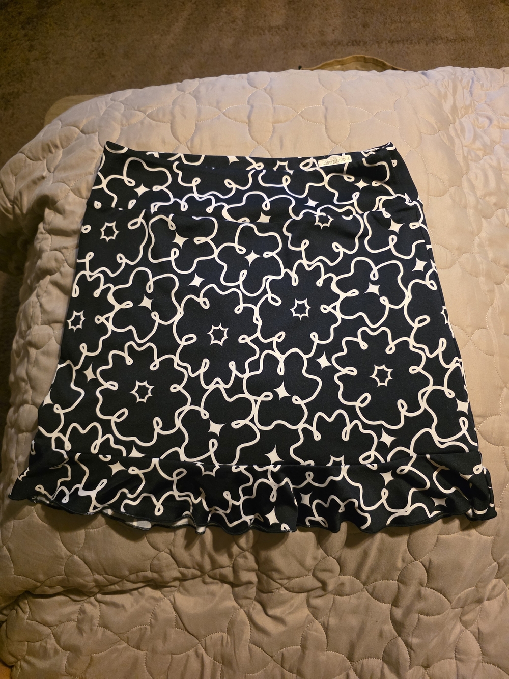 Dark Blue And White Floral Print Ruffle Hem Skort